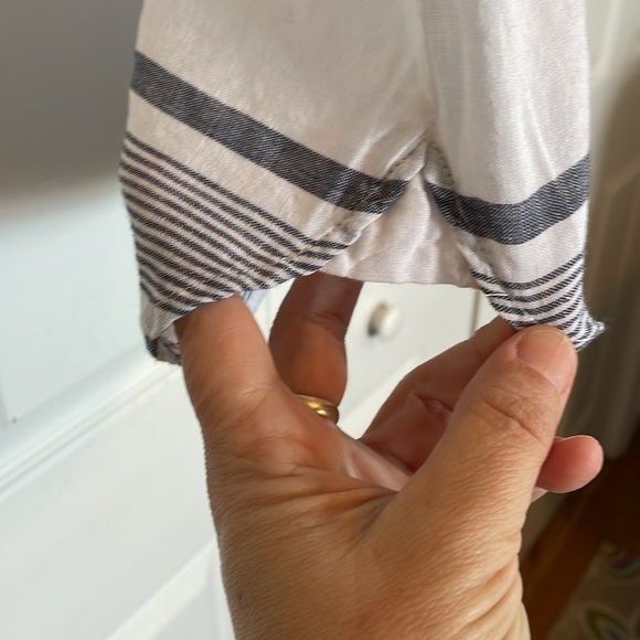 Women’s Talbots Sz MP cap sleeve linen tunic nautical white blue striped v neck - Picture 6 of 10